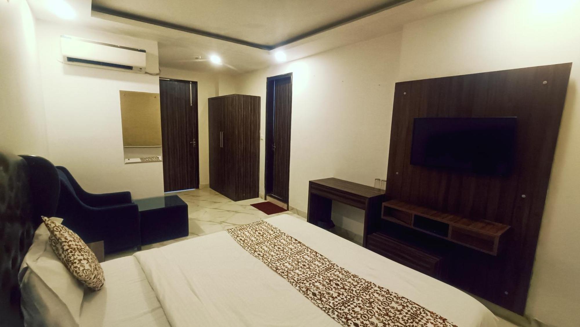 Hotel Mayda Prime Near Delhi Airport New Delhi Exterior photo